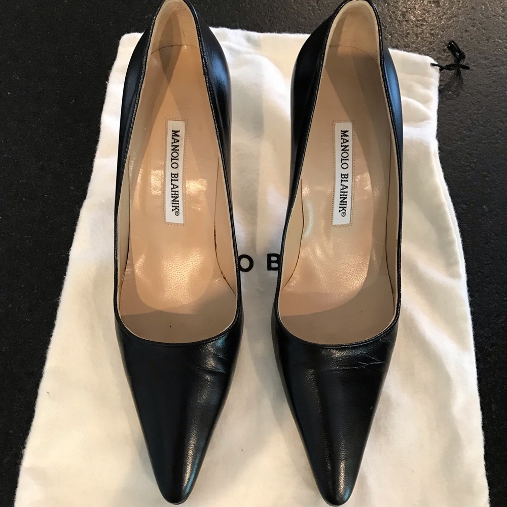 Manila Blahnik Black Leather Pumps